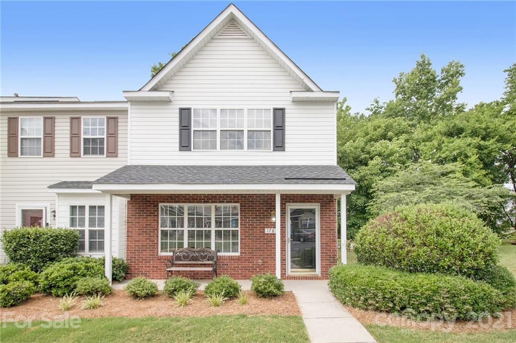 1782 Forest Side Lane Charlotte NC 28213