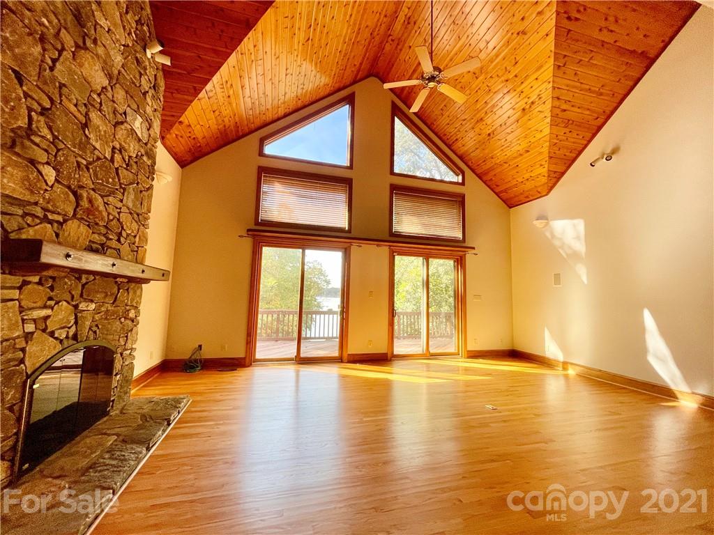 16301 Strollaway Road Charlotte NC 28278