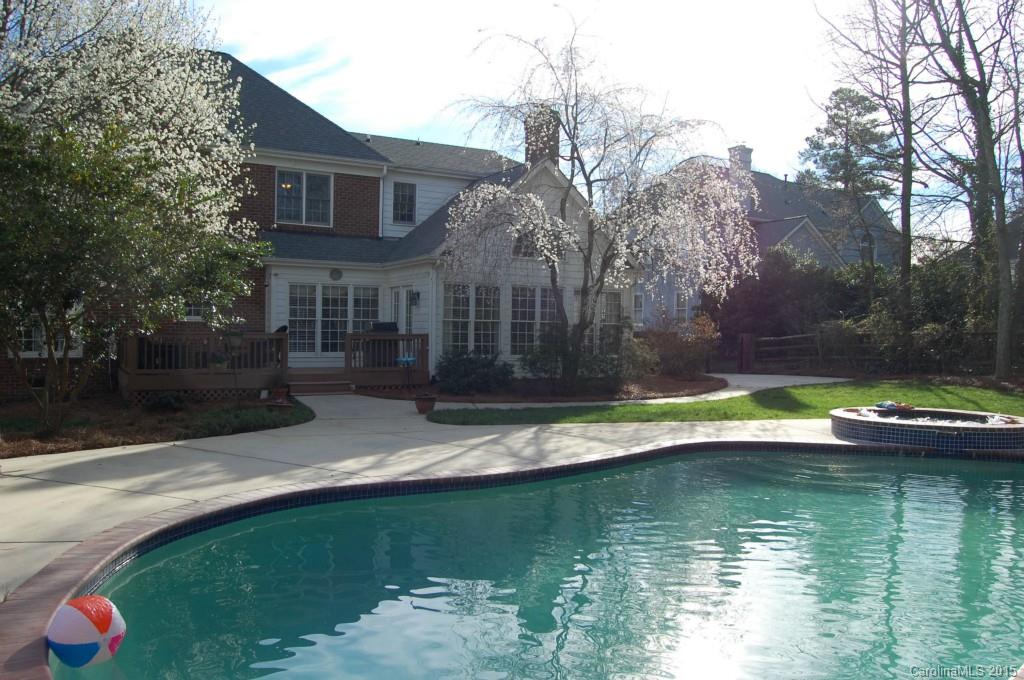6201 Glen Manor Drive Charlotte NC 28269
