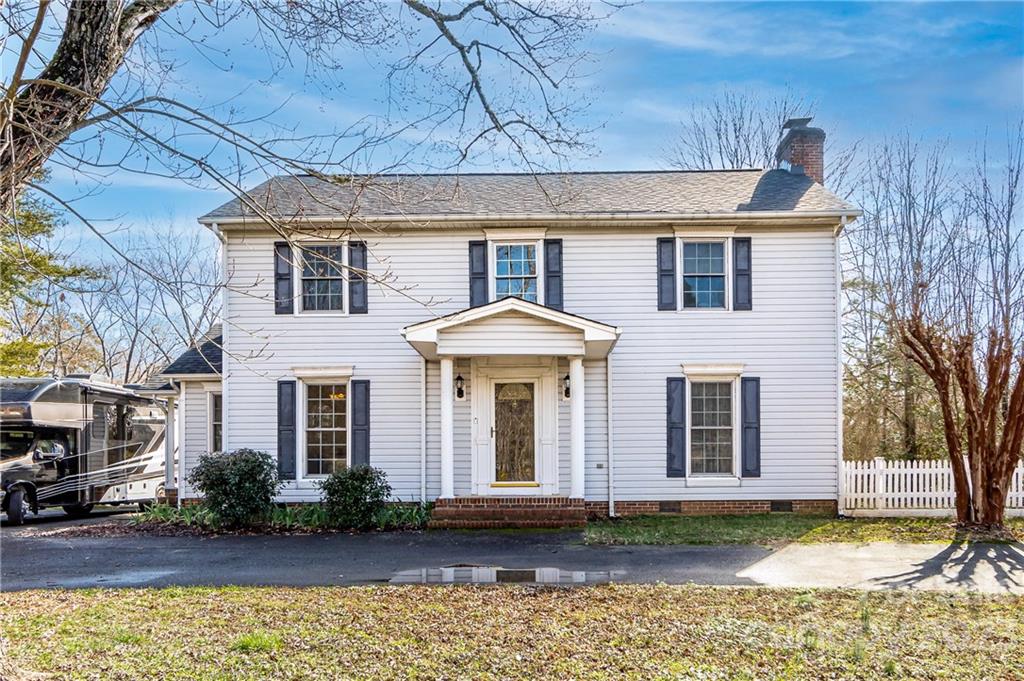 7915 Robin Crest Road Charlotte NC 28226
