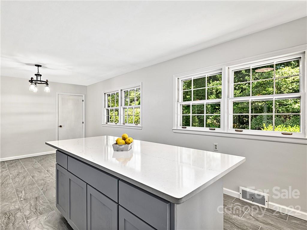 10 Stockwood Road Asheville NC 28803