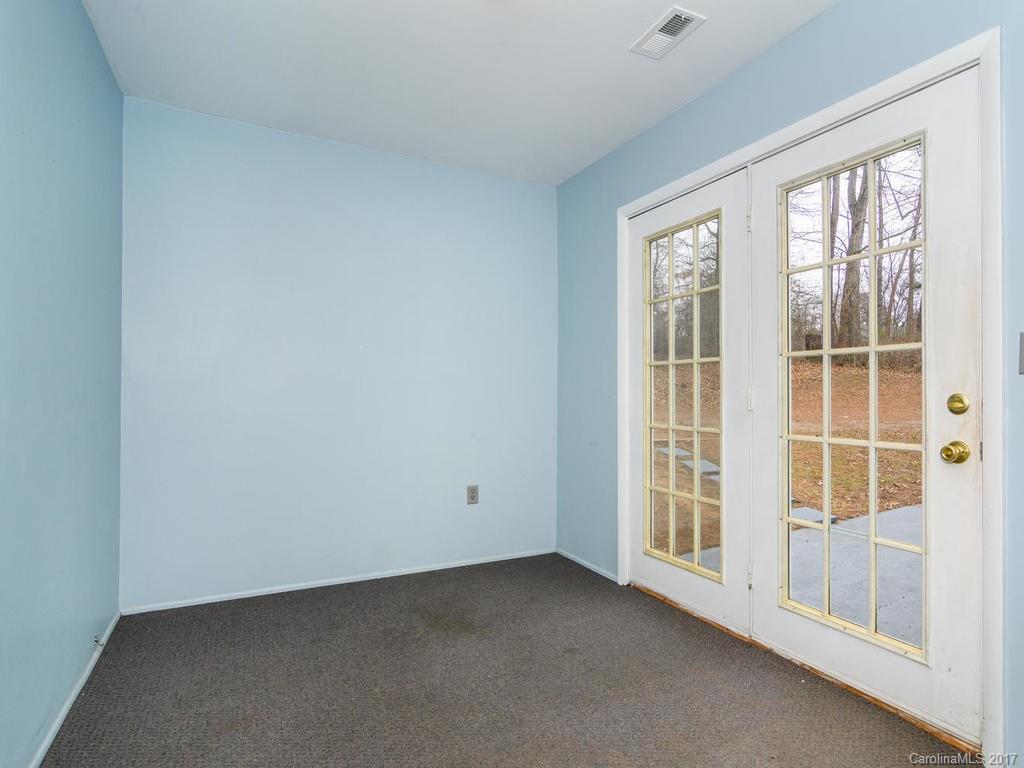 14 Merion Drive Asheville NC 28806