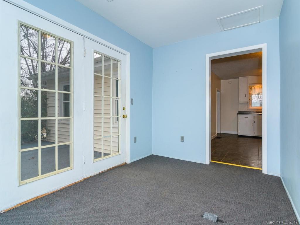 14 Merion Drive Asheville NC 28806