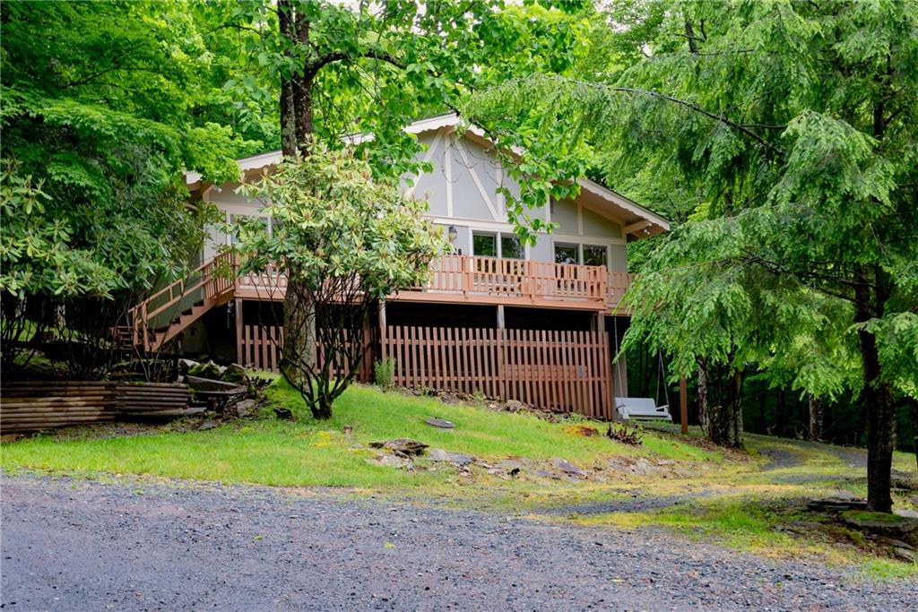 1028 Charter Hills Road Beech Mountain NC 28604