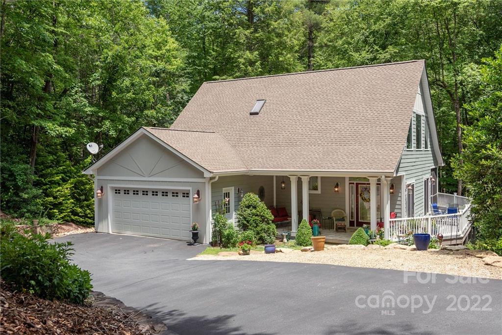 941 Deerlake Road Brevard NC 28712