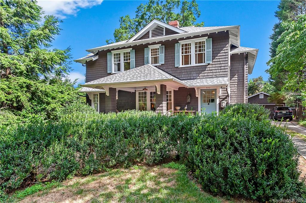 610 Hermitage Court Charlotte NC 28207