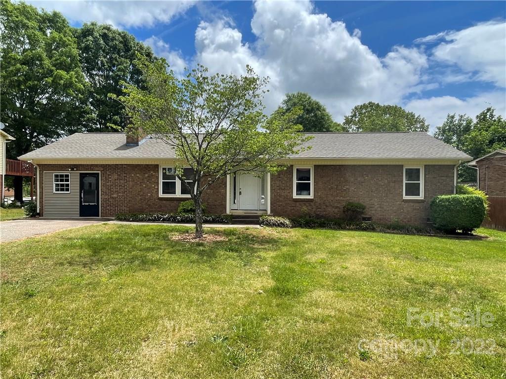 1517 Meadowbrook Drive Newton NC 28658