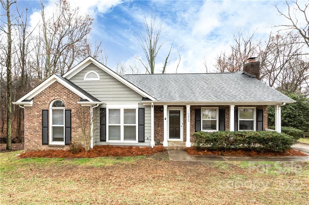 10826 Hunters Trace Court Charlotte NC 28262
