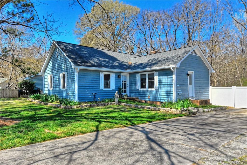 8208 Inverary Place Charlotte NC 28226
