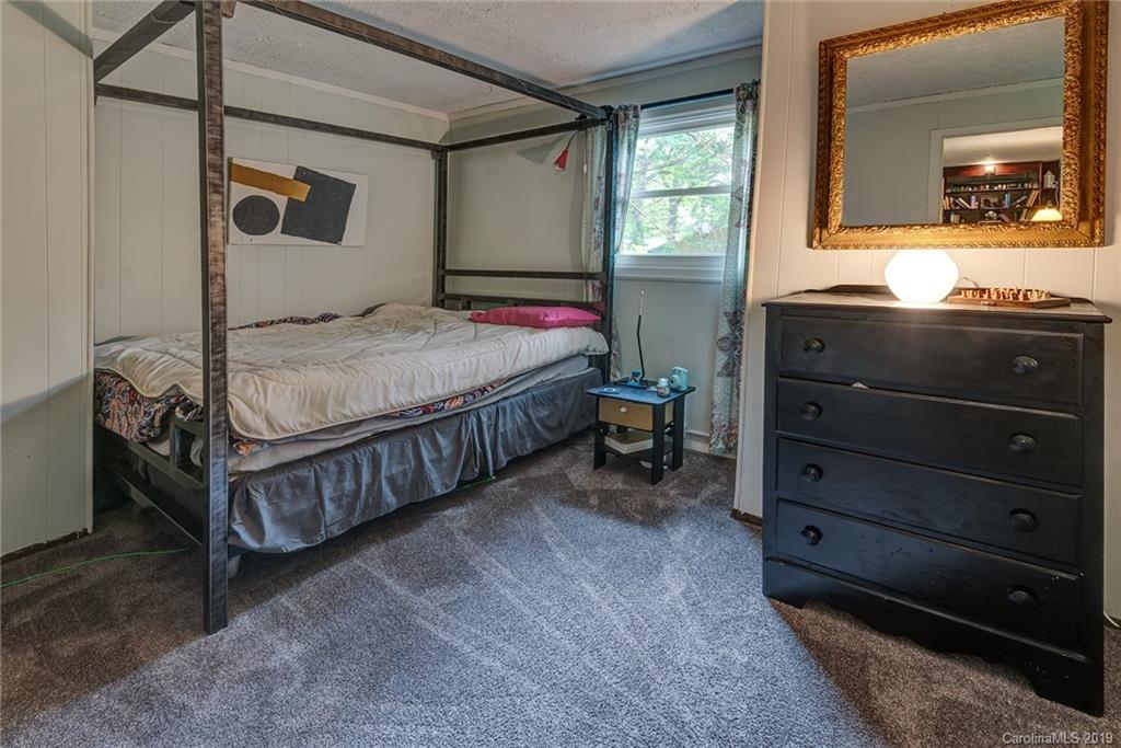 20 Starmount Drive Asheville NC 28806