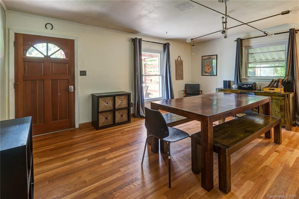 20 Starmount Drive Asheville NC 28806