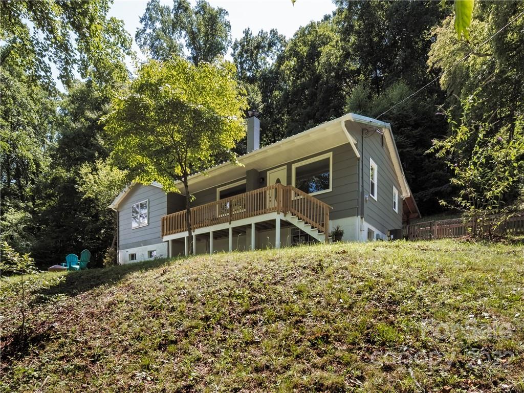 43 Hotchkiss Lane Candler NC 28715