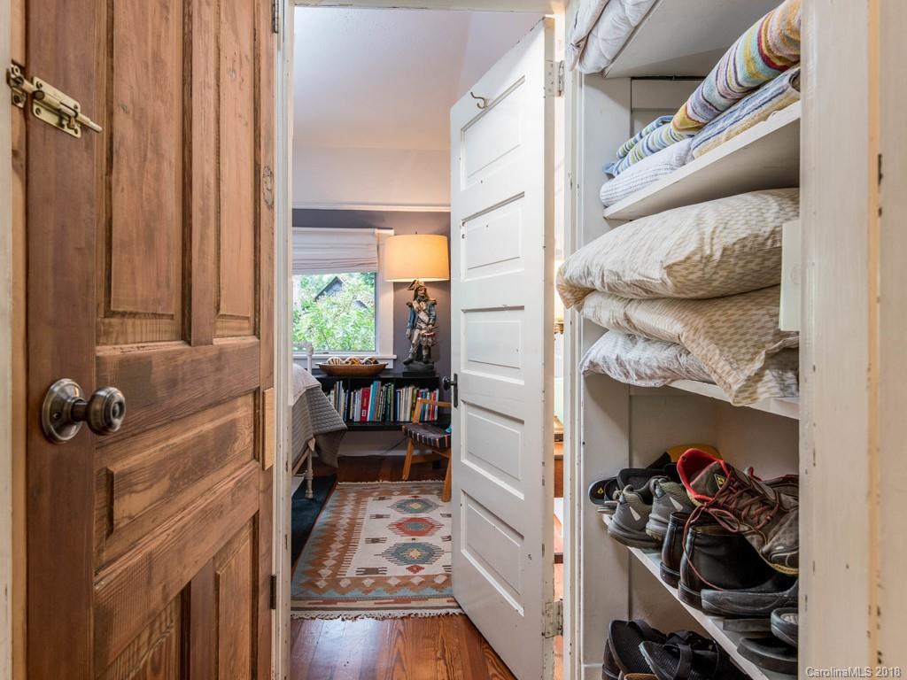1 Hillside Walk Asheville NC 28801