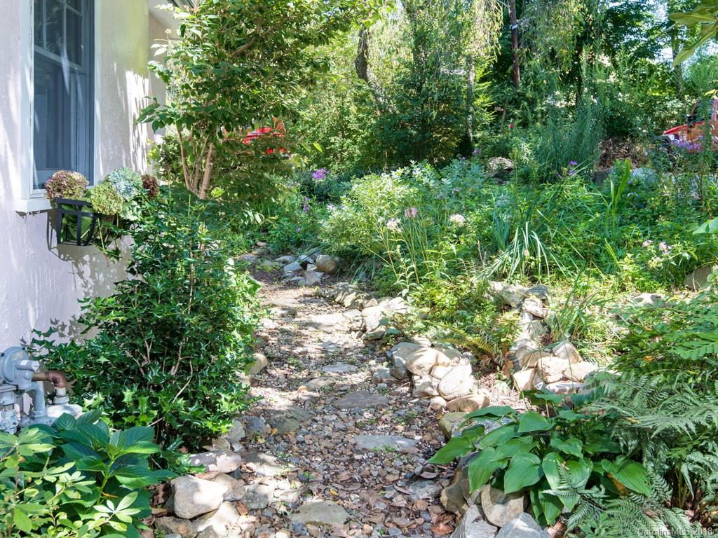 1 Hillside Walk Asheville NC 28801