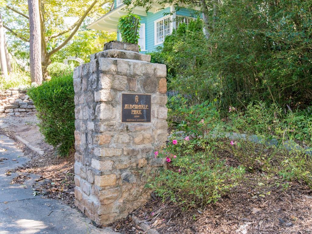 1 Hillside Walk Asheville NC 28801