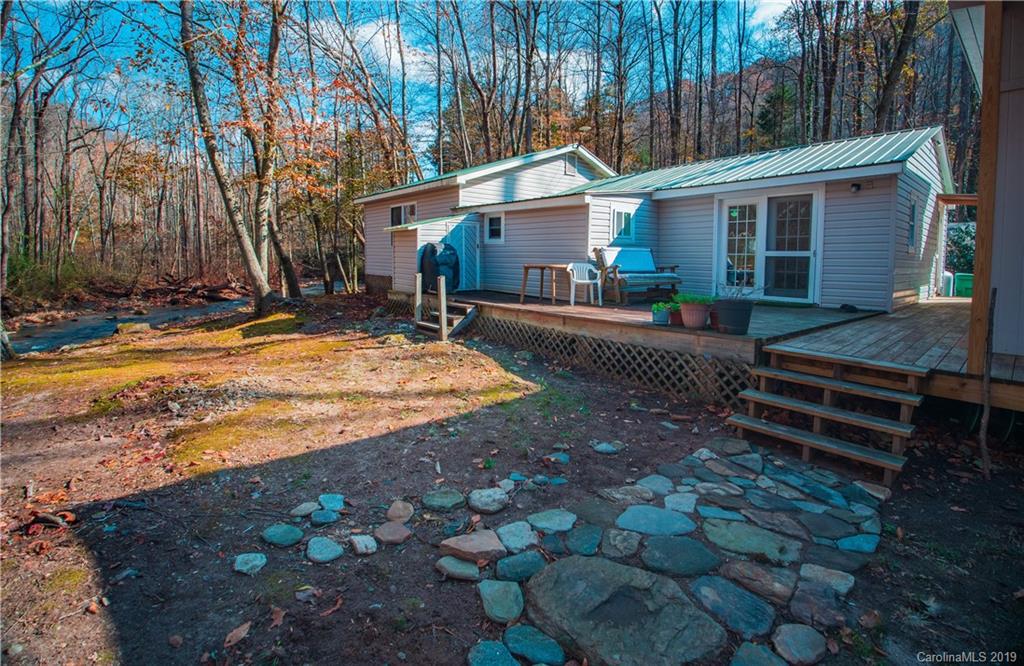 2699 Pearson Falls Road Saluda NC 28773