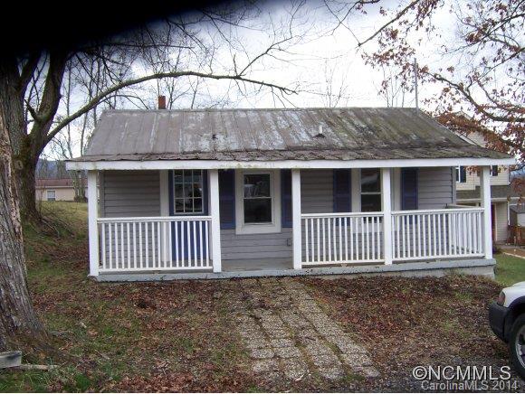 331 Ridge Street Candler NC 28715
