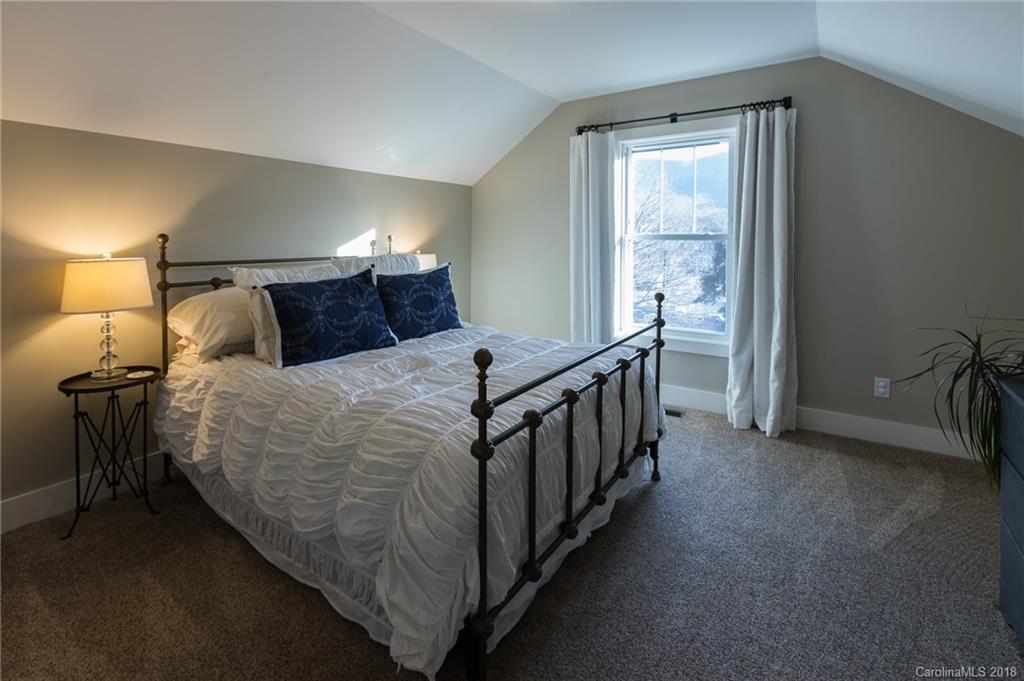 209 Wilson Avenue Swannanoa NC 28778