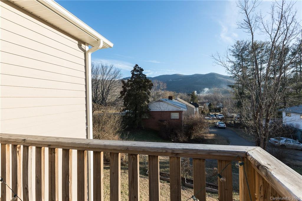 209 Wilson Avenue Swannanoa NC 28778