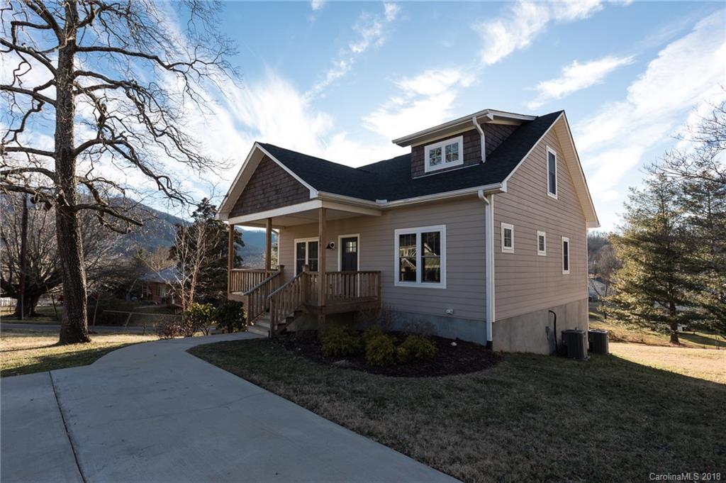 209 Wilson Avenue Swannanoa NC 28778