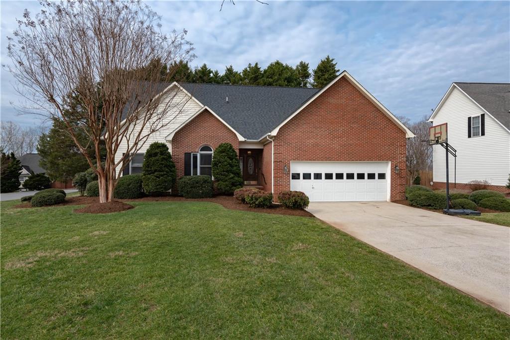 3817 1st Street Lane Nw Hickory NC 28601