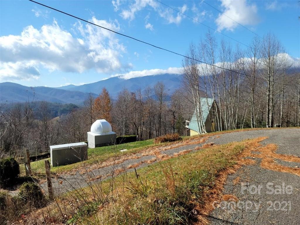 335 Electra Lane Burnsville NC 28714