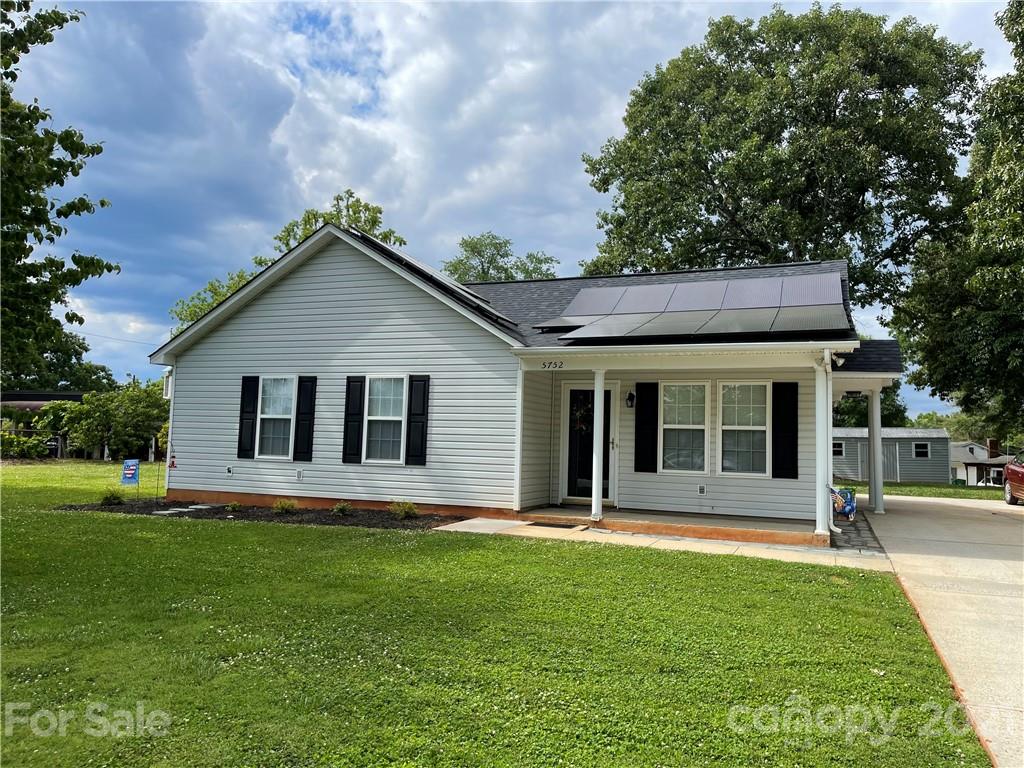 5752 Oak Drive Charlotte NC 28216