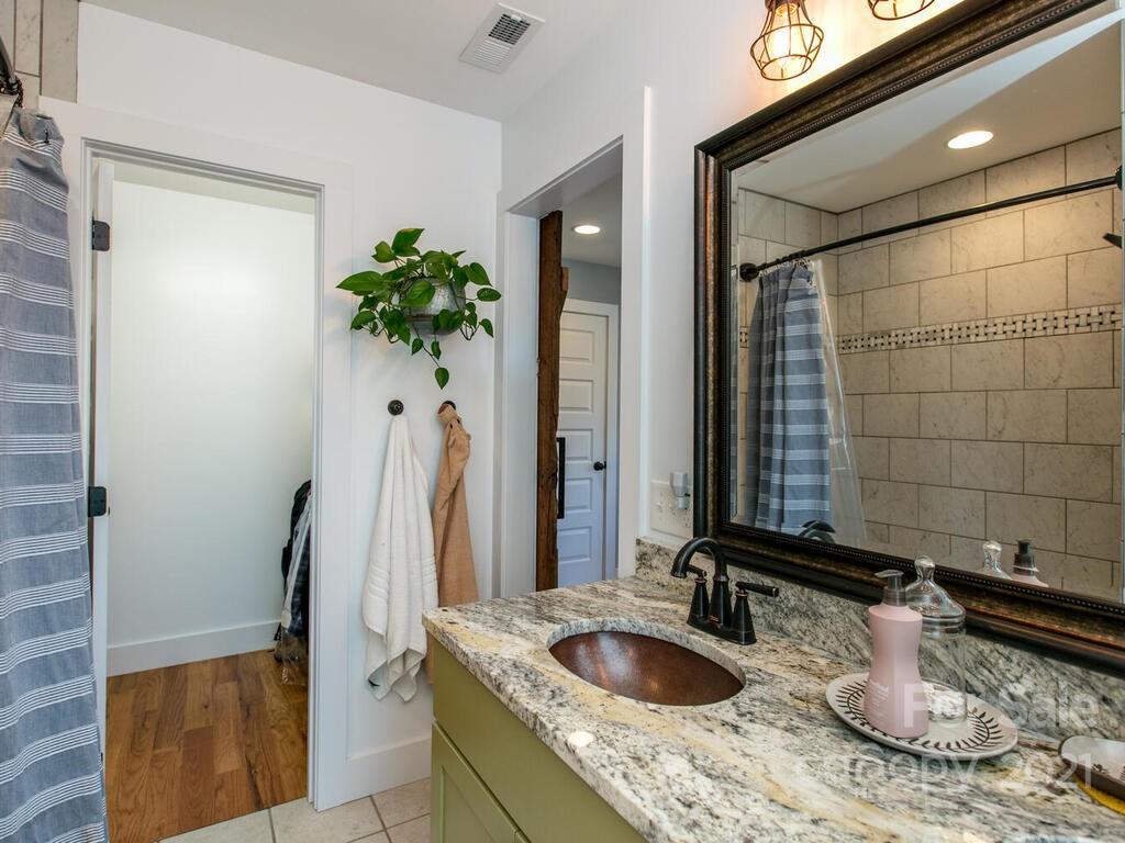 44 Garden Circle Asheville NC 28806