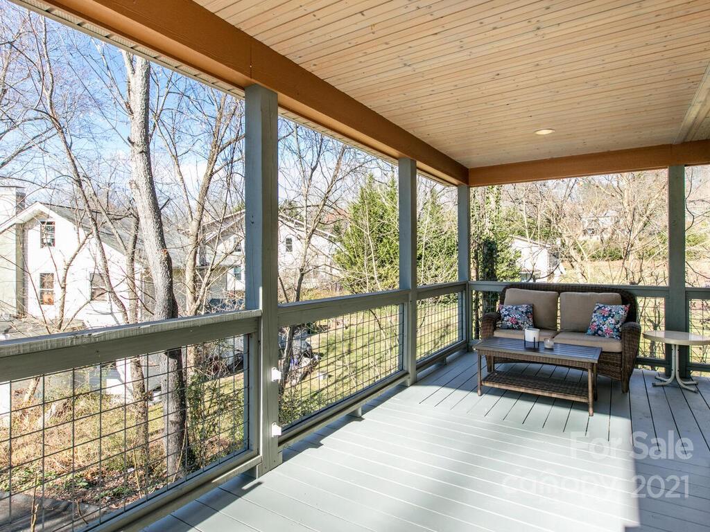 44 Garden Circle Asheville NC 28806