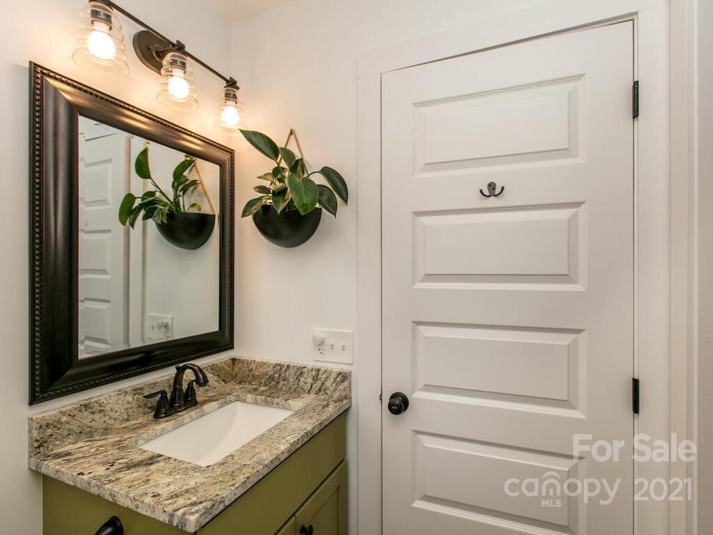 44 Garden Circle Asheville NC 28806