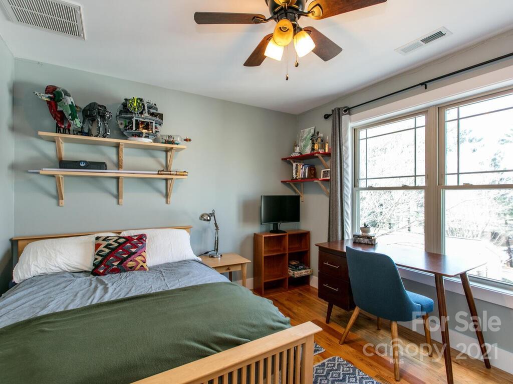 44 Garden Circle Asheville NC 28806