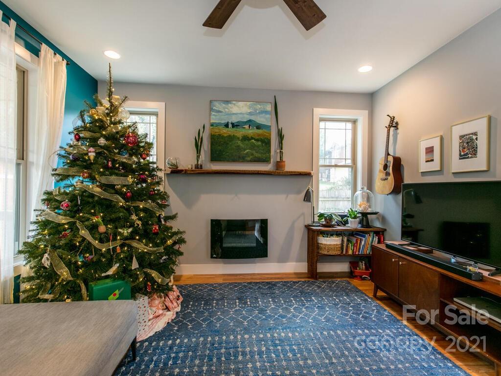 44 Garden Circle Asheville NC 28806