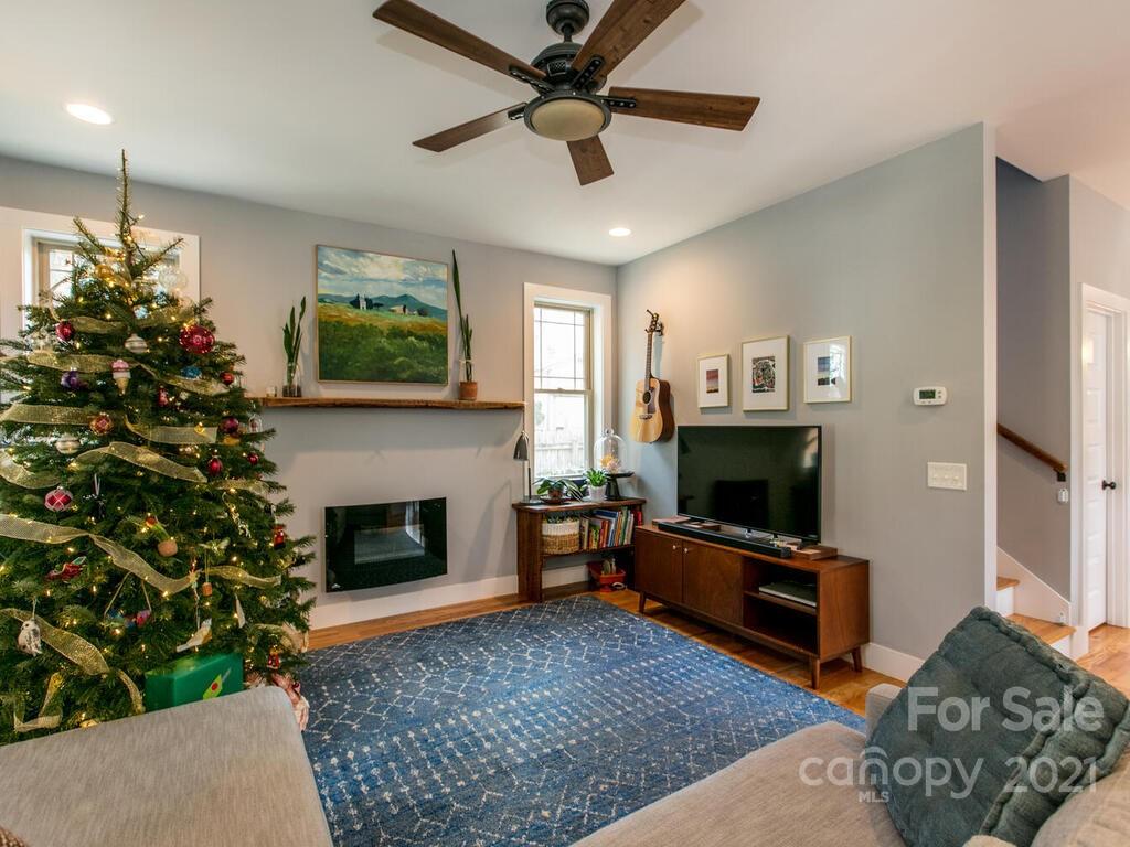 44 Garden Circle Asheville NC 28806