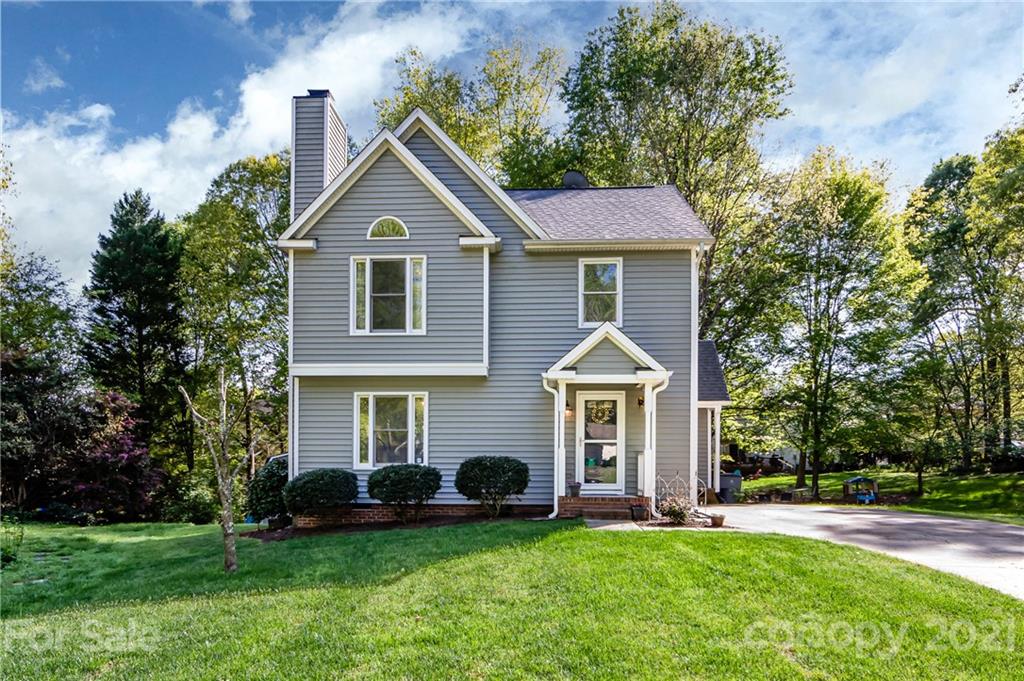 7702 Bridle Court Charlotte NC 28216