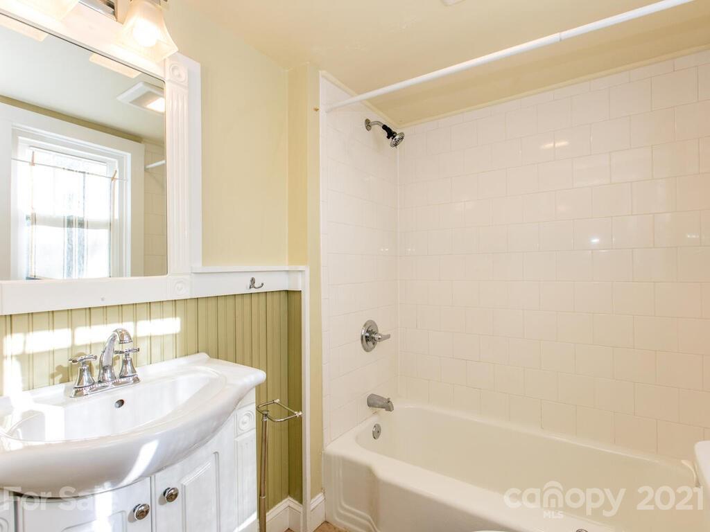 77 Starnes Cove Road Asheville NC 28806
