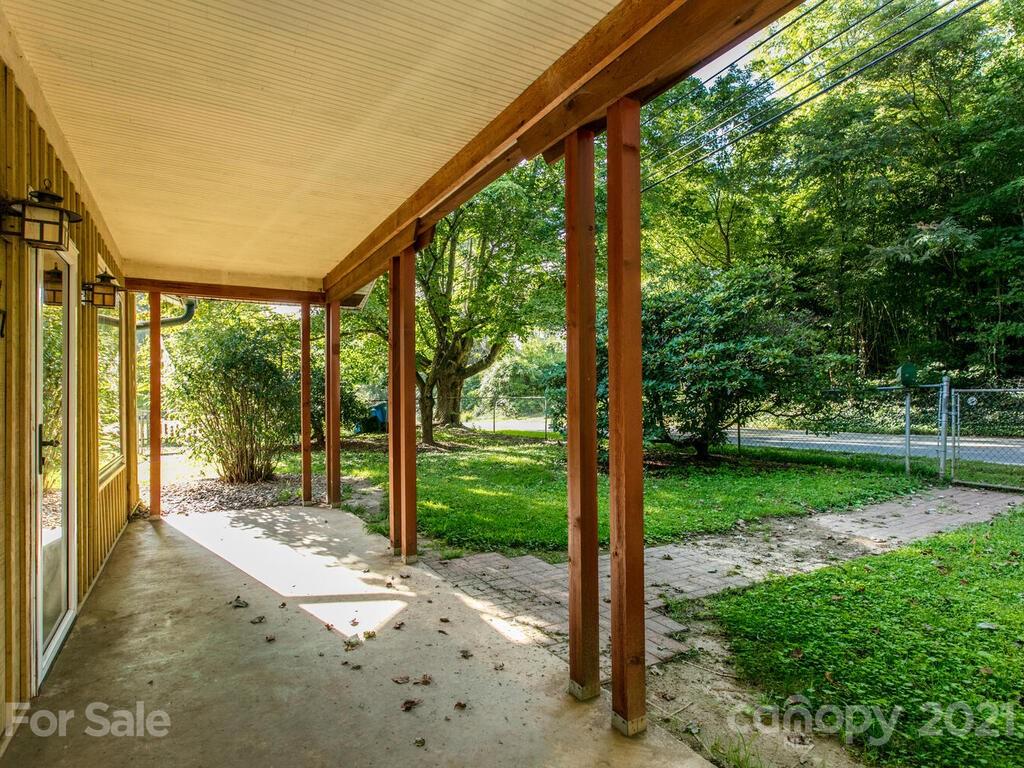 77 Starnes Cove Road Asheville NC 28806