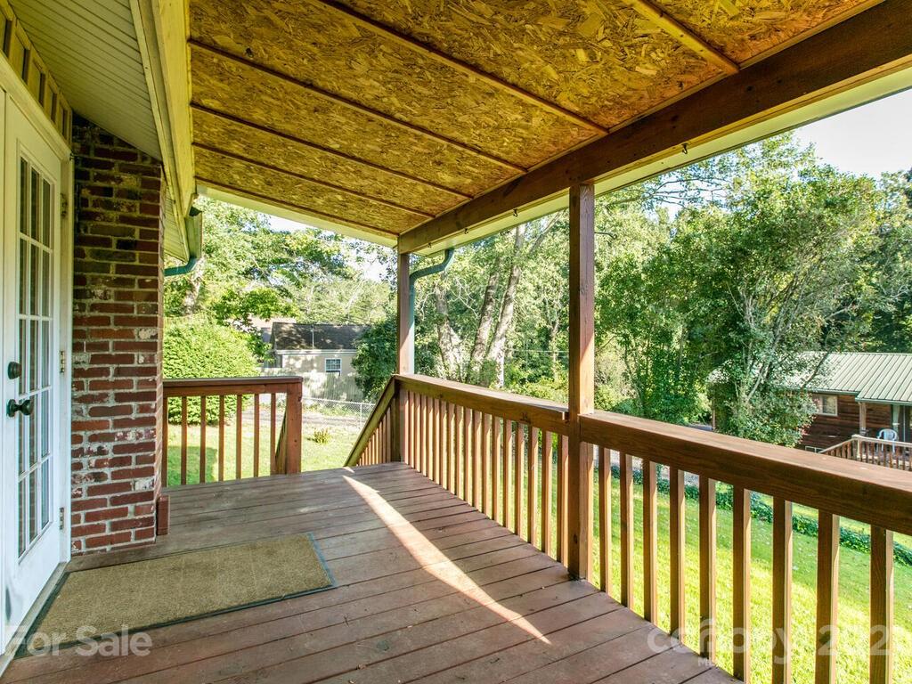 77 Starnes Cove Road Asheville NC 28806