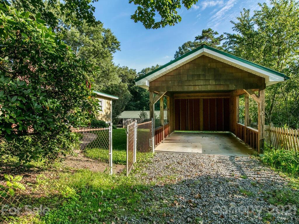 77 Starnes Cove Road Asheville NC 28806