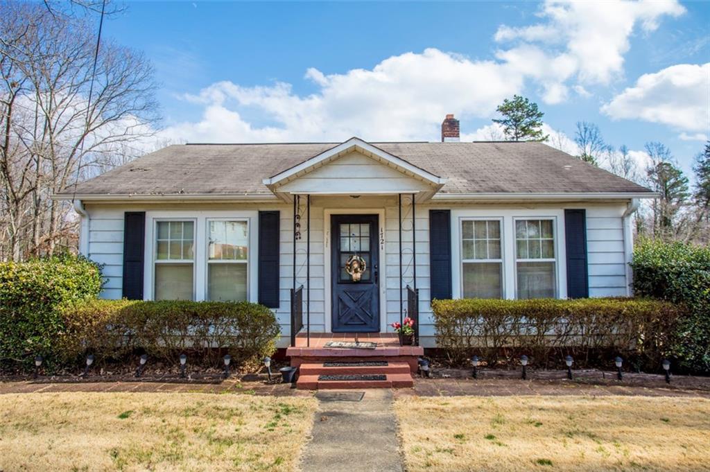 1721 N Davis Avenue Newton NC 28658