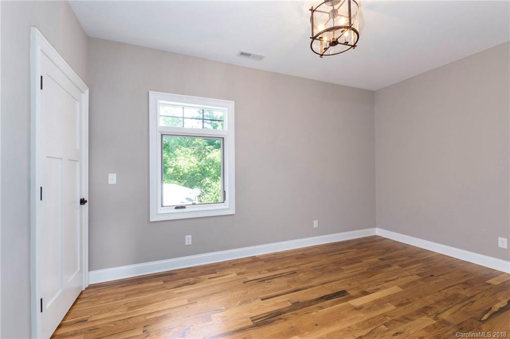 85 Unadilla Avenue Asheville NC 28803