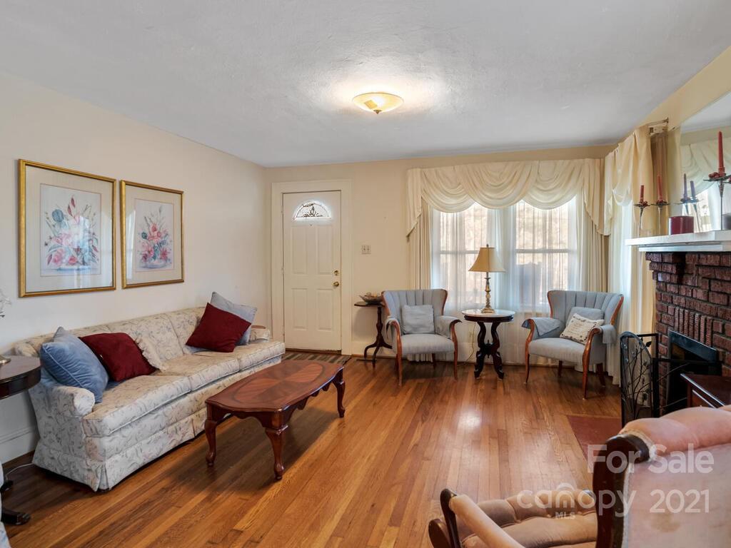 162 Beaver Drive Asheville NC 28804