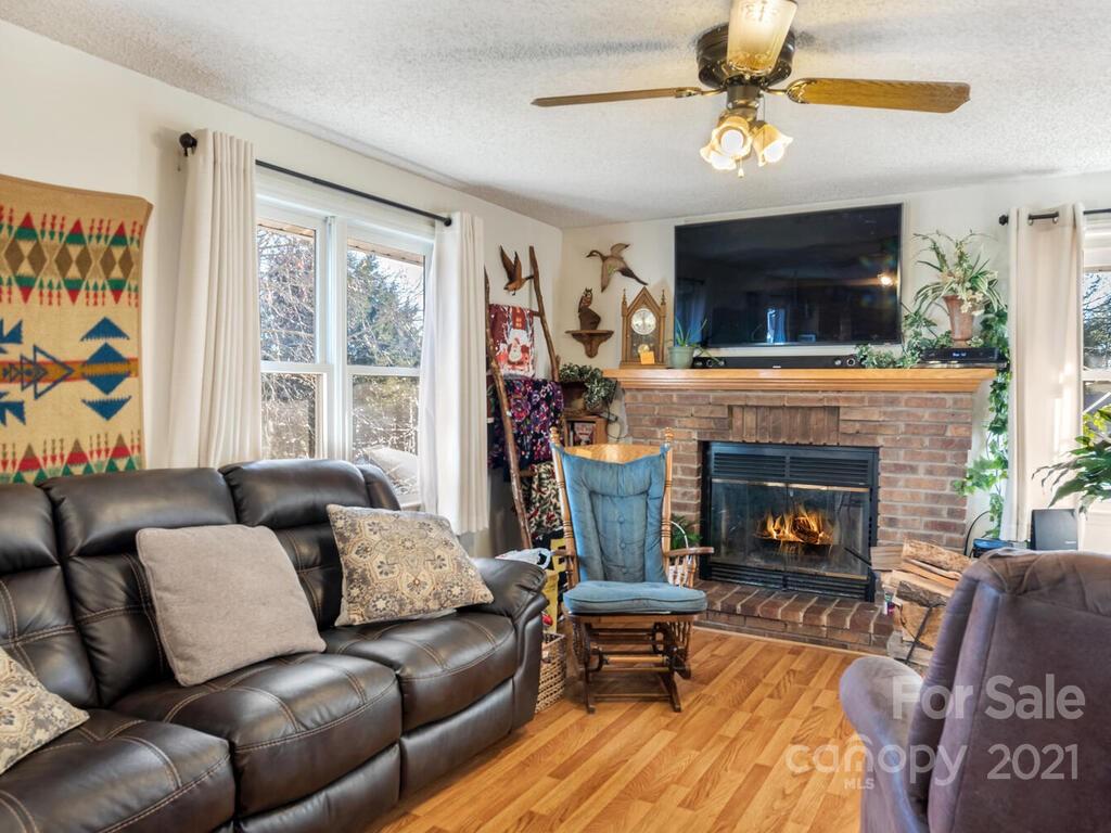 162 Beaver Drive Asheville NC 28804