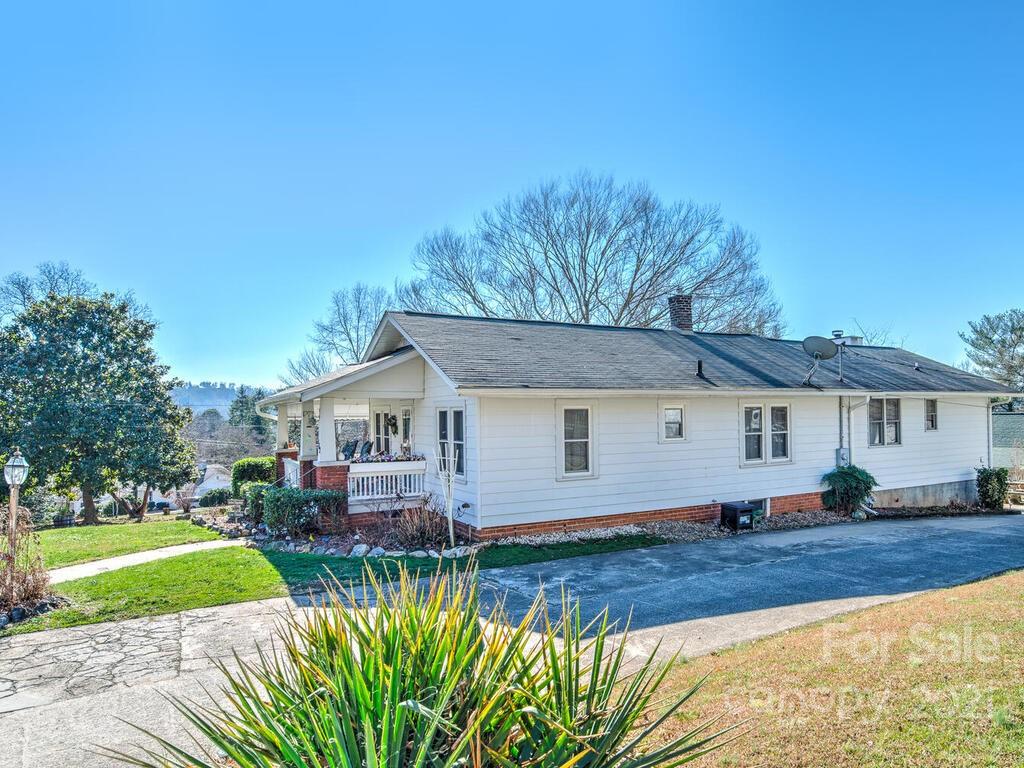 162 Beaver Drive Asheville NC 28804