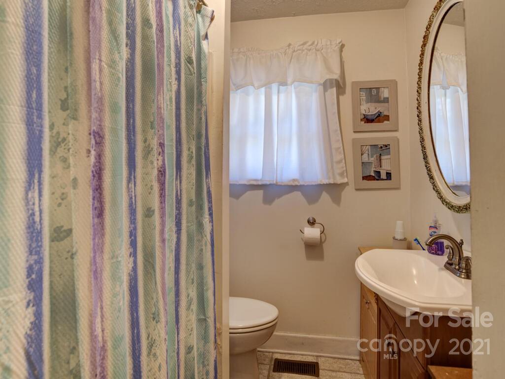 162 Beaver Drive Asheville NC 28804