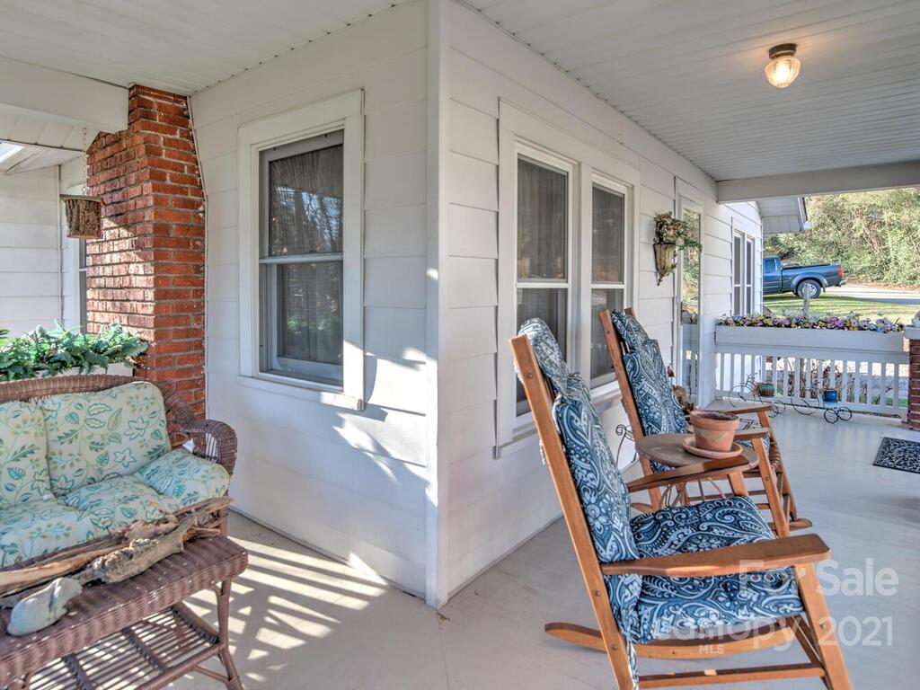 162 Beaver Drive Asheville NC 28804