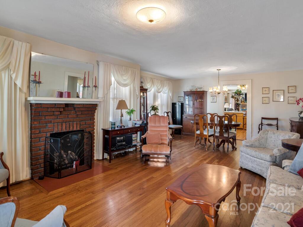 162 Beaver Drive Asheville NC 28804