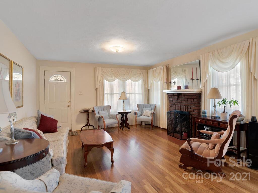 162 Beaver Drive Asheville NC 28804