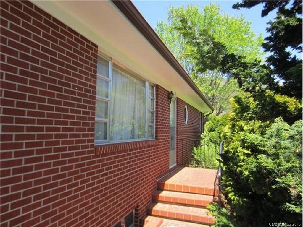 133 Rockdale Avenue Swannanoa NC 28778