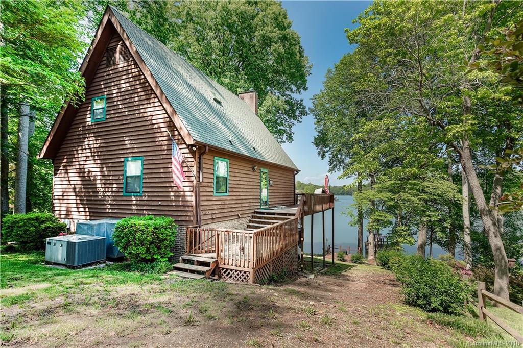 6723 Love Point Road Denver NC 28037