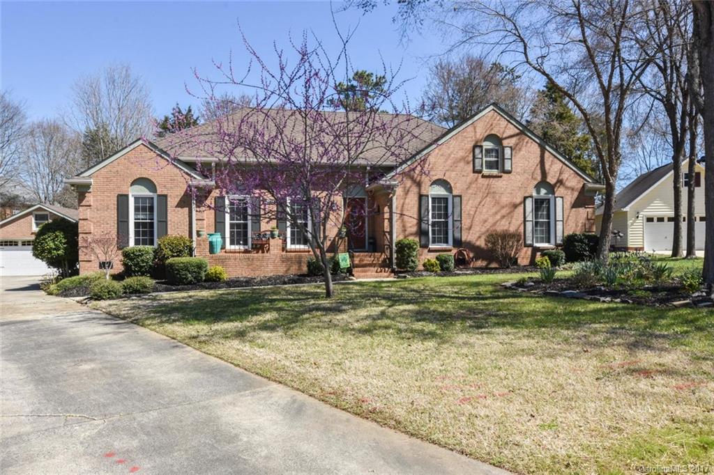 9207 Hemingford Court Charlotte NC 28277